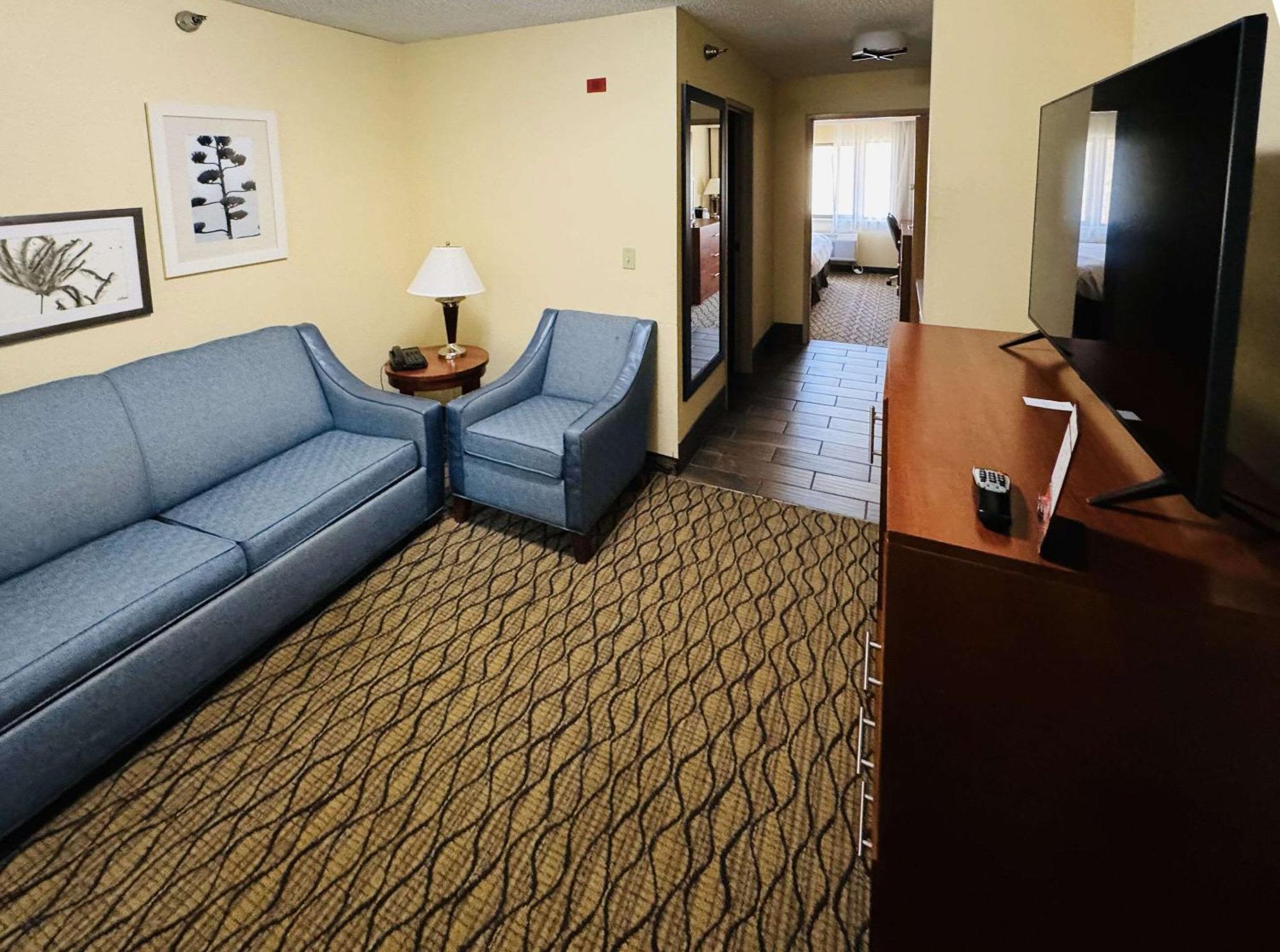 Country Inn & Suites By Radisson, Mishawaka, In South Bend Buitenkant foto